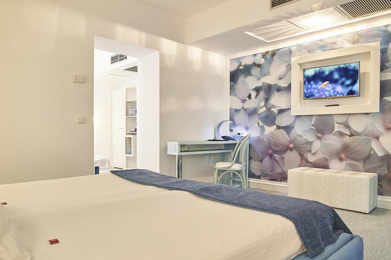 Camera Familiare Standard con Divano-Letto